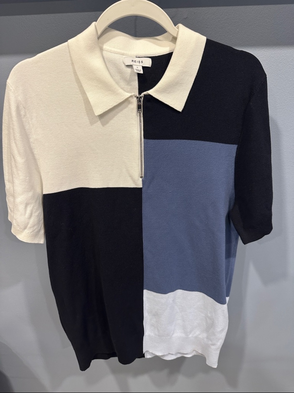 REISS Men’s Half Zip blocked Polo T-shirt Black Blue and White Size Large